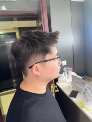 -藤野造型烫发染发