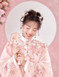 -索菲雅新派婚纱摄影(桂林店)
