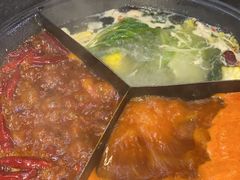 -渝里重庆火锅(航天城店)