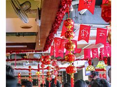-大头虾越式风味餐厅(光明广场店)