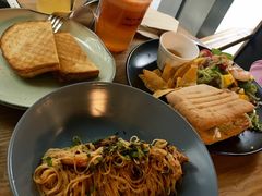 -HELLO 27 意面·沙拉·帕尼尼