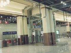 -北京大学东门(地铁站)