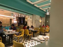 大堂-姚姚酸菜鱼·金戈戈香港豉油鸡(喜荟城联名店)