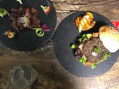 -HIGH FIVE哈福手工汉堡(桂林路店)