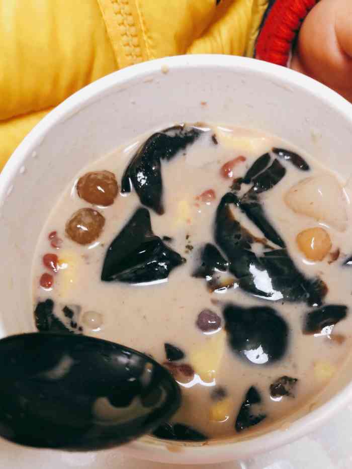 五分蜜61奶茶果茶烧仙草(东太路店)-"奶茶特别难喝 就没喝过这么难