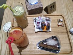 -藏猫猫咖啡主题馆(中央大道店)