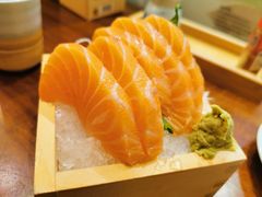 三文鱼刺身-初居食屋日式料理(万象城购物中心店)