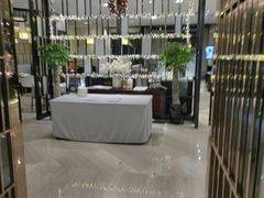 -广州万富希尔顿酒店·感趣自助餐厅·金秋蟹宴生蚝海鲜刺身烧烤