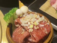 -山川小町·极番烧肉(新地假日广场店)