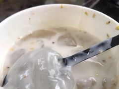 白雪黑糯米热冰粉-甜心闲生传统手工冰粉(奎星楼店)