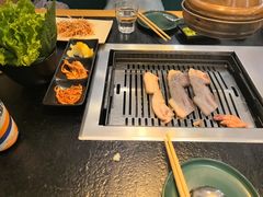 -臻牛烤肉