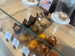 -VERIE BAKEHOUSE