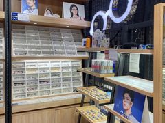 -诺柯视眼镜-蔡司依视路官方工厂店(淞南一店)
