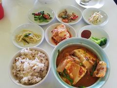 -Ban Korea House