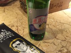 藏蓝大白梨-喝丢一只鞋辣炒海鲜小烧烤(三八广场店)