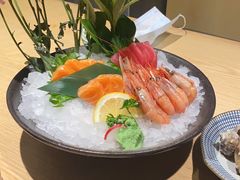 -枝魯枝魯自助料理