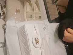 -CHANEL(恒隆广场店)