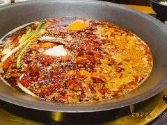 -沸炉重庆老火锅(军事博物馆店)