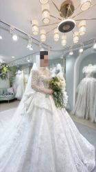-衣贝姿婚纱礼服馆