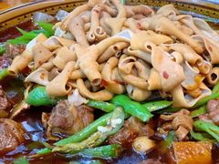 -一品红烧鸭特色川菜(三岔湖店)