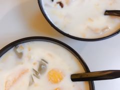 -志龙皇冠吃货椰子铺