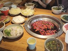 -城墙拐拐火锅(三峡广场黑金冠店)
