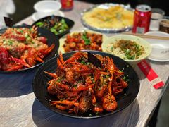 -巴厘龙虾·榜首油焖大虾(音乐学院·沿江酒馆店)