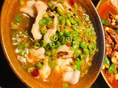 赛里木湖青椒鱼-楼兰新疆主题餐厅(悠方店)