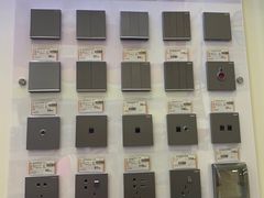 -百安居装修建材卖场(罗湖店)