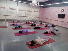 -Isee灰姑娘国际儿童艺术中心(证大·大拇指广场店)