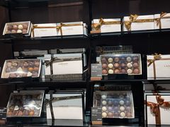 -Laderach 莱德拉(上海环贸iapm店)