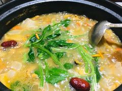 -阿鹏故事云南野生菌火锅(人民路店)