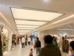 -广州壹马服装广场