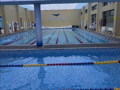 -鲸灵公元游泳中心