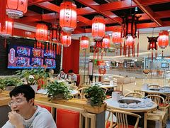 -鲁员外地锅鸡地锅鱼(龙湖江东天街店)