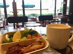 -星巴克臻选(中山石岐大信新都汇店)