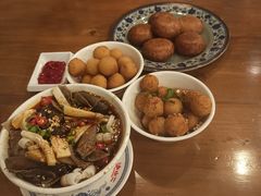 -炉小二铜锅牛蛙•川湘菜(三里屯店)