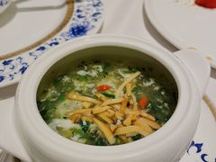 蛋白荠菜松茸羹-Yan Ting 宴庭中餐厅(上海静安瑞吉酒店)