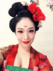 -盘子女人坊生日照·摄影馆(华强店)