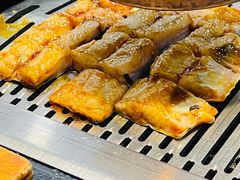 -臻牛烤肉