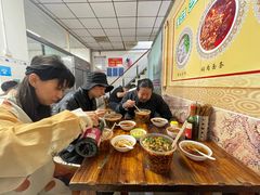 -珀玉莲花白米线店