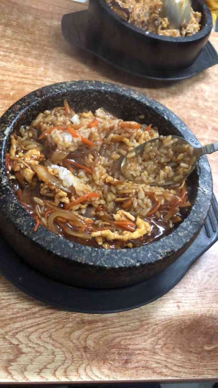 满都拉炭火烤肉-"几年前出差在高碑店,无意间发现了这家小小.