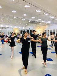 -深舞形体民族舞蹈工作室