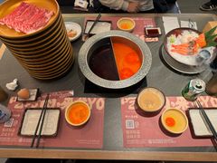 -牛YO寿喜烧·铁板烧和牛火锅自助(市府恒隆店)