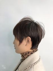 -镁连社·美联社