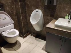 -苑苑发型设计