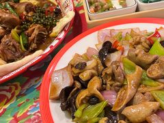 -闯关东东北农家菜(崂山石老人店)