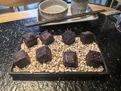 -鹿鸣山草本茶香火锅(园西路店)