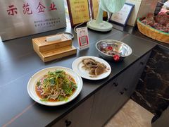 -董记牛肉(梁徐大道店)