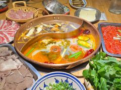 -洱火云南酸菜牛肉火锅(石景山当代商城店)